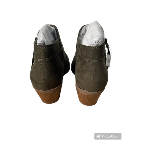 Women Size 9-1/2 AMERICAN EAGLE HANA Ankle Boots, olive - Picture 3 of 5